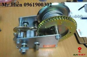 thiết bị nâng hạ tời quay tay công nghiệp cho nhà máy