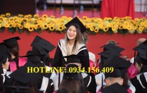 Cho Thuê Áo Tốt Nghiệp Đại Học Ở Bình Dương