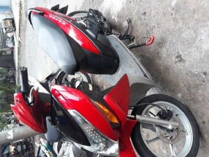 Honda click 2009 xe trùm mềm. mới 90%