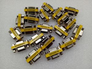 Đầu nối VGA - dùng để nối 2 đoạn cáp VGA lại với nhau