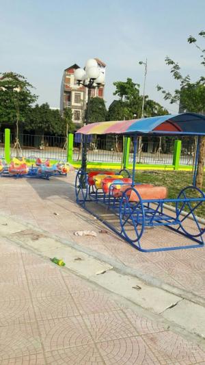 Xích đu mầm non cho bé