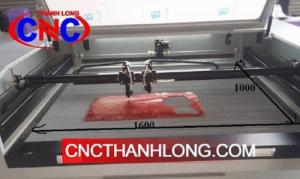 Máy laser tự động cuộn vảii, máy laser 1610- 2 đầu cắt, hướng dẫn chạy máy laser cắt vải