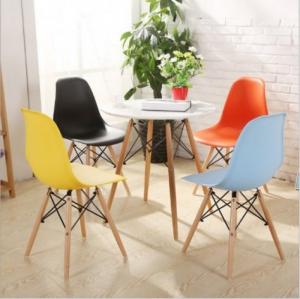 bàn ghế cafe nhựa chân gỗ sân vườn hgh10