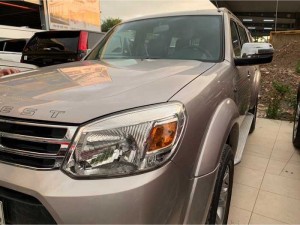 Ford Everest Limited 2.5L số tự động