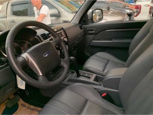 Ford Everest Limited 2.5L số tự động