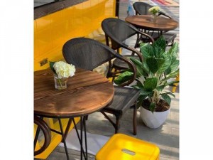 bàn ghế cafe xích đu giá theo hình