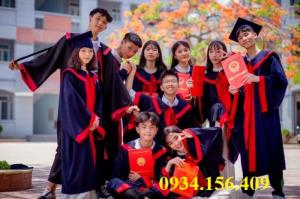 cho thuê áo tốt nghiệp đại học ở hồ chí minh và bình dương