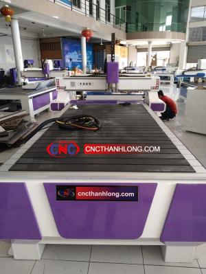 Máy cnc 1 đầu đục tranh gỗ, máy cnc 1 đầu cắt nội thất giá rẻ tại Bình Dương