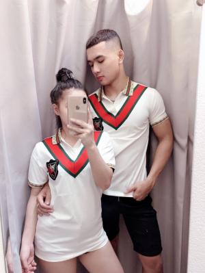 Áo thun có cổ viền mũi tên xanh đỏ thêu hình L71