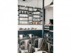 bàn ghế đẹp sang trọng giá theo hình