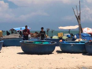 đất gần biển Cù My