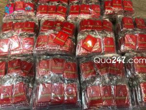 Móc khóa đổ keo làm theo yêu cầu giá cạnh tranh