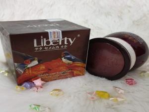 Kem Dưỡng Trắng Da Liberty Huyết Yến Ngọc Trai