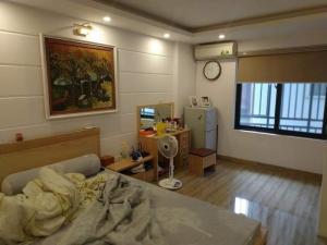 Bán nhà Lê Duẩn hồ ba mẫu 31m 5t 2,85 tỷ ngõ kinh doanh
