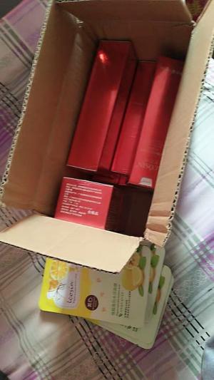 Bộ mỹ phẩm dưỡng da ốc sên và lựu đỏ nam va nữ
