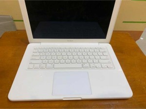 Macbook White 2009 core 2 4gb Ssd 128g nguyên zin