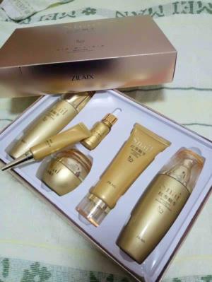 Bộ dưỡng da hồng sâm và ốc sên nam nữ chính hãng