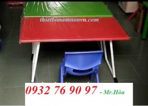 Bàn nhựa giá tốt nhập khẩu