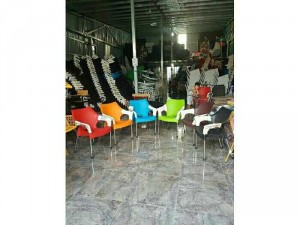 Ghế nhựa đúc Hoàng Trung Tín 98