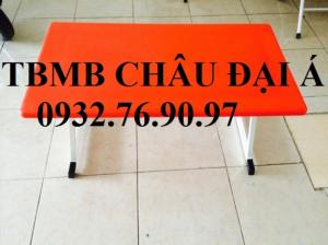 Bàn nhựa mầm non cho trẻ