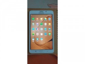cần nhượng lại máy tính bảng samsung