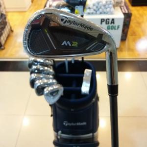 Bộ gậy golf Taylormade M2 2017 mới 100% chỉ 37tr500