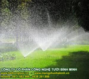 Béc phun nước tưới cây,báo giá béc tưới cỏ