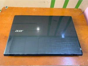 Acer Aspire E5-576 i5 thế hệ 8 4gb M2 256gb keng còn BH 01-2020