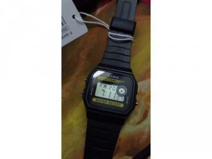 Đồng hồ Casio made In Thái Lan dây nhựa huyền thoại chống nước