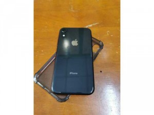 Iphone Xr 64gb đen lock đẹp 98% nguyên zin Bh lâu