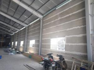 Tường nhà xưởng