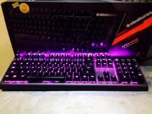 Bàn phím cơ SteelSeries Apex M650-HDD Seagate 3TB.