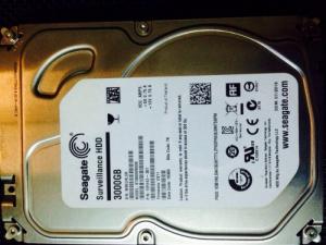 Bàn phím cơ SteelSeries Apex M650-HDD Seagate 3TB.