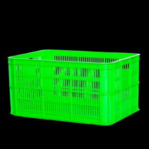 Giá sóng nhựa lớn có 8 bánh xe đựng hàng trong kho sản xuất