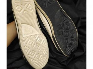 Converse chính hãng size 42