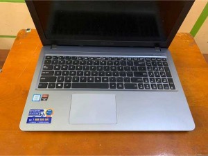Asus A540UP i3 7100u 4gb 500gb Vgn 2gb đẹp nguyên zin