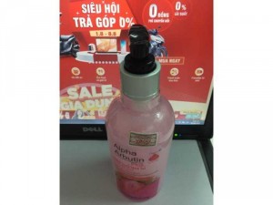 Sữa tắm Anpha Arbutin nhập khẩu từ Thái Lan 320ml