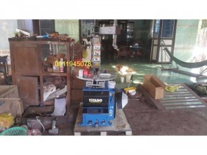 Máy tháo lốp xe tay ga không ruột