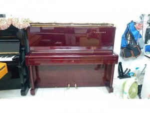 piano Yamaha u1