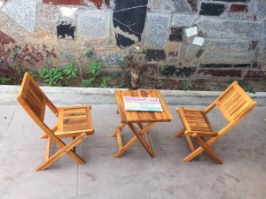 Bộ bàn gỗ sân vườn cafe