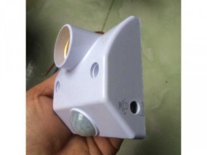 Đui đèn Cảm ứng Hồng Ngoại Tự động Bật/ Tắt bền đẹp giá rẻ
