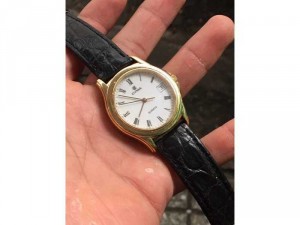 Đồng hộ thuỵ sĩ CYNA 18k gold ( vàng gần 1 cây)