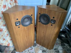 LOA BOSE 401 USA màu gỗ