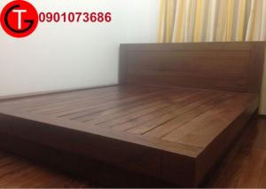 Giường ngủ gỗ óc chó tự nhiên