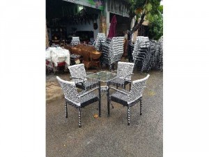 Bàn ghế ngoài trời cao cấp giá rẻ