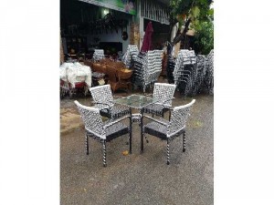 Bàn ghế ngoài trời cao cấp giá rẻ