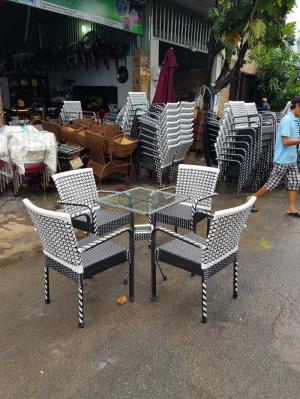 bàn ghế cafe ngoài trời giá rẻ tại sài gòn