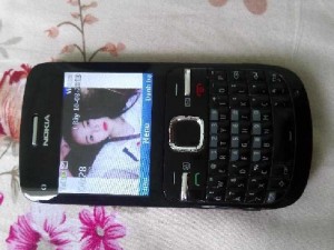 Nokia C3-00 màu đen...nghe nhạc hay