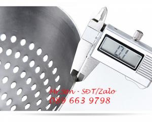 Vợt chiên inox có lỗ - Vợt vớt đồ chiên bằng inox cán gỗ tại Bình Thạnh