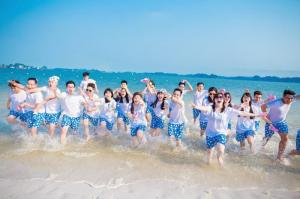 Đồng phục đi biển cho nhóm và gia đình - Mẫu thiết kế 2019